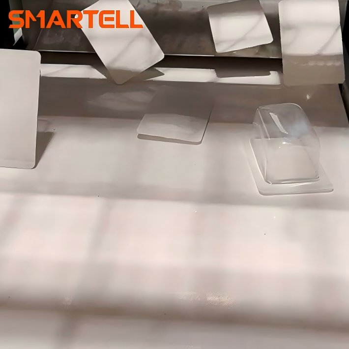 Tek kullanımlık tıbbi ürünler Yüksek hızlı sert blister ambalaj makinesi