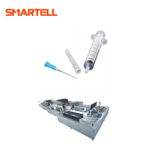 SMT-3104 Kararlı Etkili 300ml/dak Kapak+Hub+Tüp İğne Montaj Makinesi